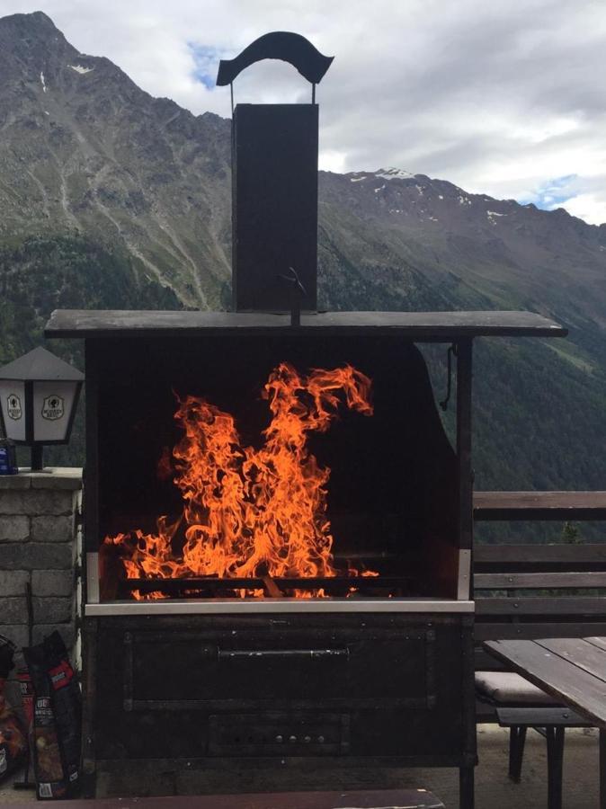 Alpengasthof Gaislach Alm Hotell Sölden Exteriör bild